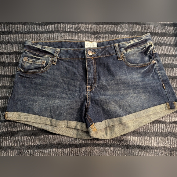 3 Pairs Aeropostale Shorts SZ13/14 - Picture 2 of 11